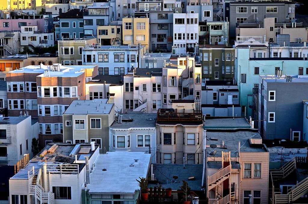 Τι Συμβαίνει Όταν Ένα Ακίνητο Έχει Υποθήκη ή Προσημείωση;